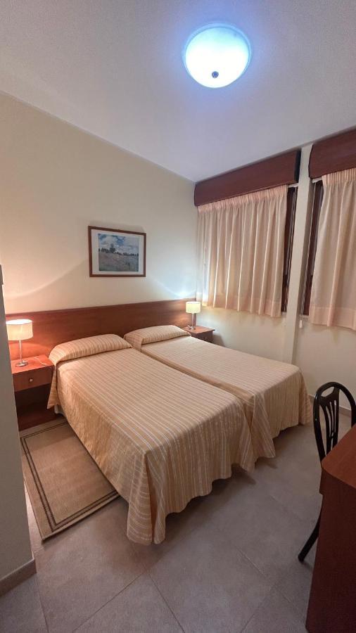 Il Nocchiero City Hotel โซเวราโต มาริน่า ภายนอก รูปภาพ
